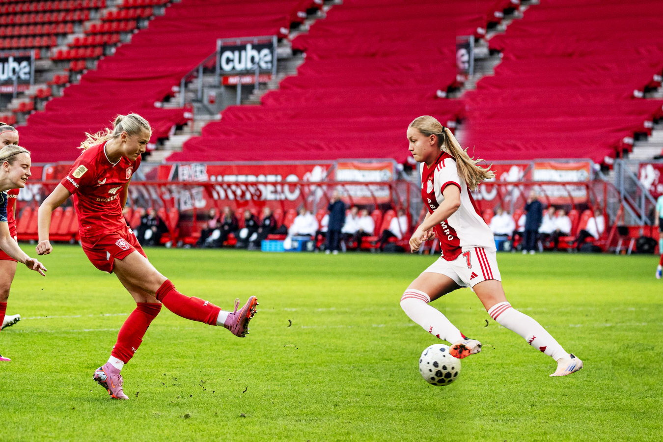 Oranjevrouwen kent overvloed aan Vleugelspelers voor toekomst!