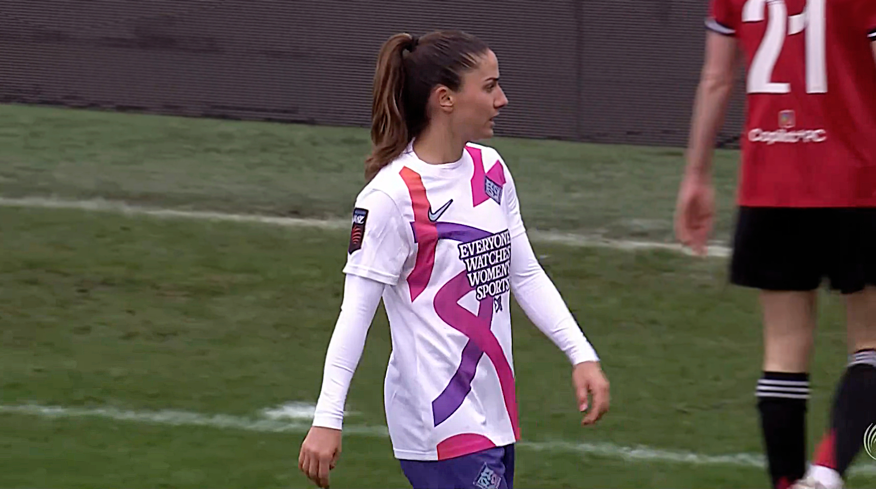 Basisdebuut Daniëlle van de Donk eindigt in nederlaag tegen Manchester United