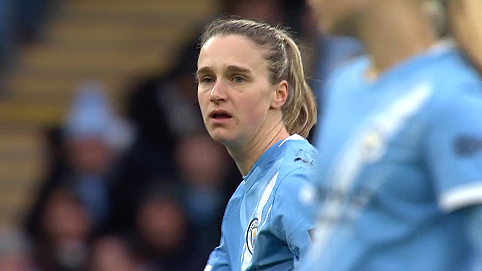 Familie omstandigheden reden voor afwezige Vivianne Miedema.