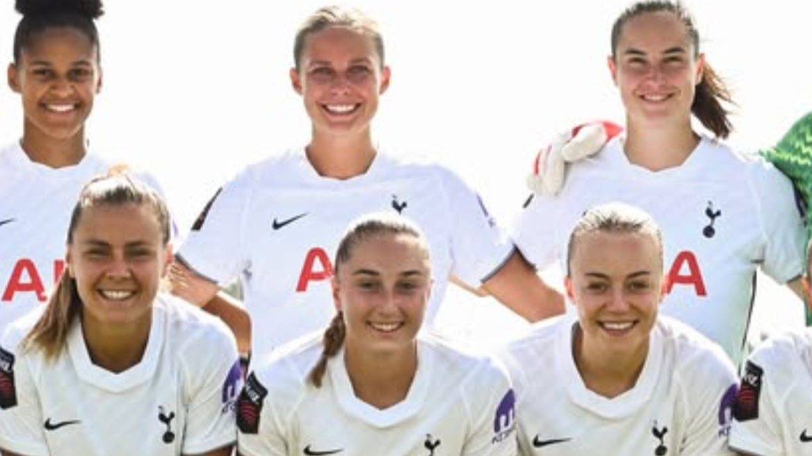 Victoria Pelova en Caitlin Dijkstra debuteren voor Tottenham Hotspur